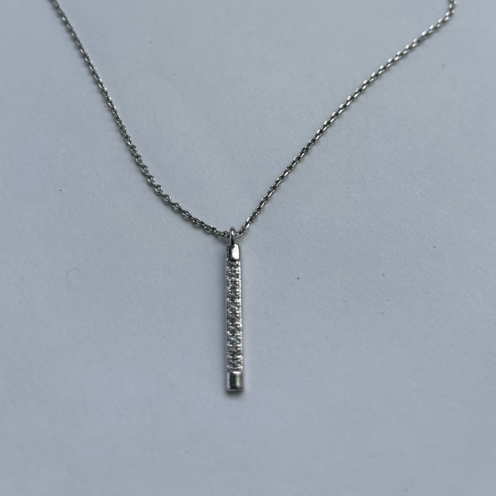 Elegant Silver Tone Vertical Bar Sparkly Pendant Necklace